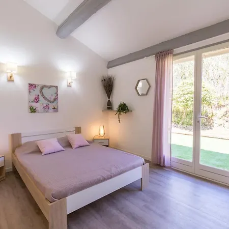 Felyvonne Holiday home *